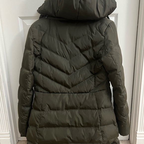 Michael Kors Winter Down Jacket with Hood - Picture 3 of 5